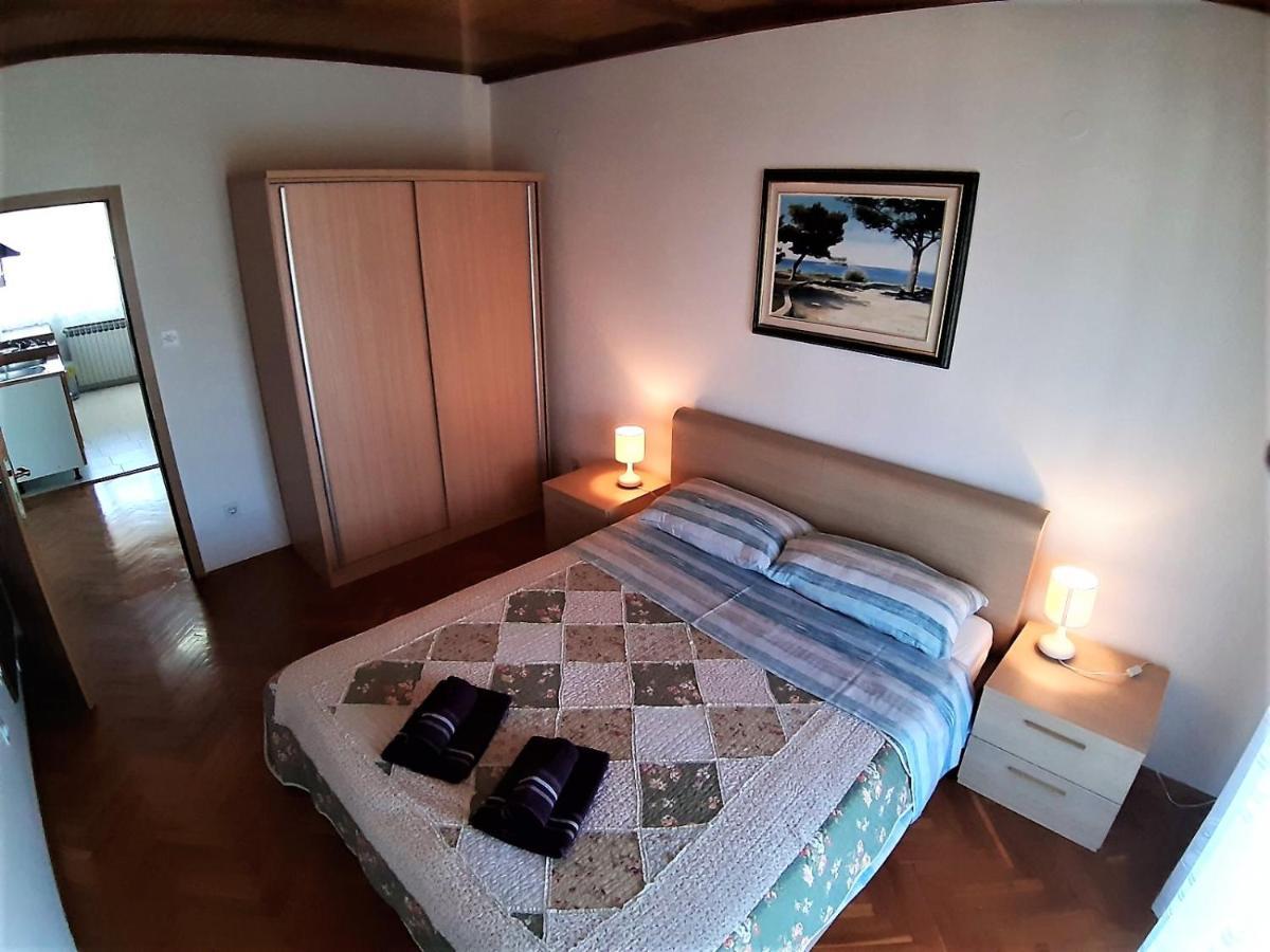 Apt Mirella Apartment Rovinj Exterior foto